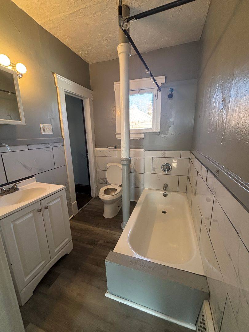 Apartment for rent at 365 E 161 St, Cleveland, OH 44110
