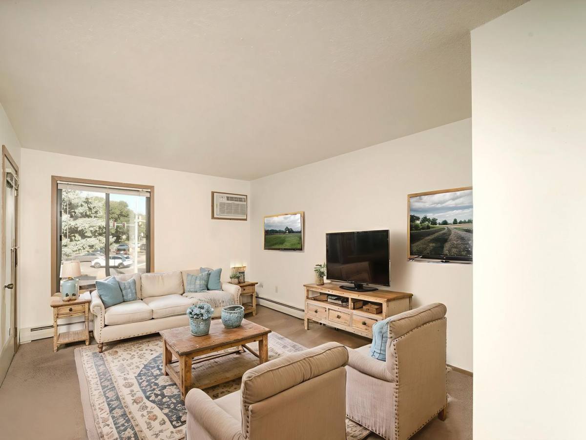 Apartment for rent at 2601 S Kiwanis Ave, Sioux Falls, SD 57105