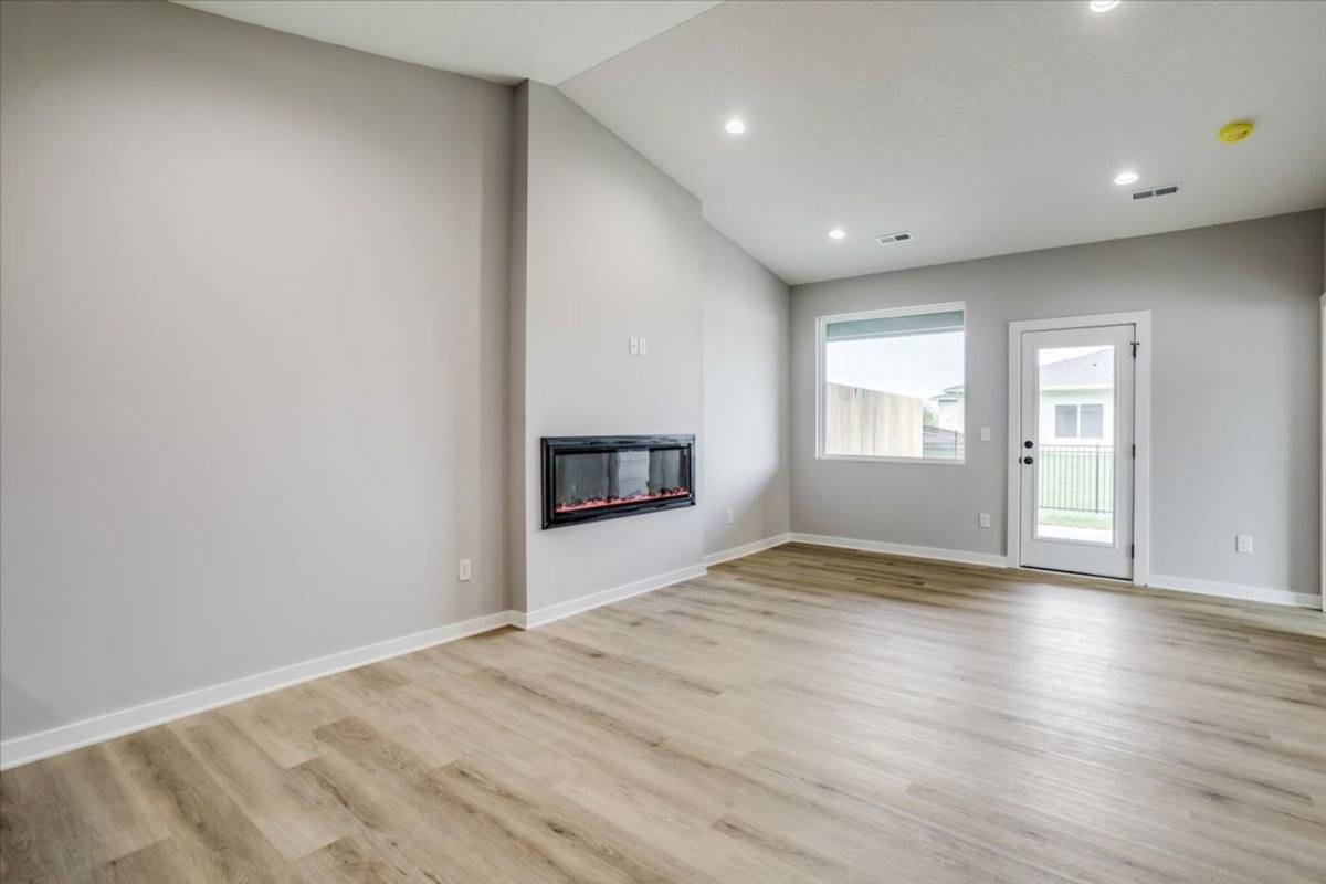 Apartment for rent at 163 N Gowen St, Goddard, KS 67052