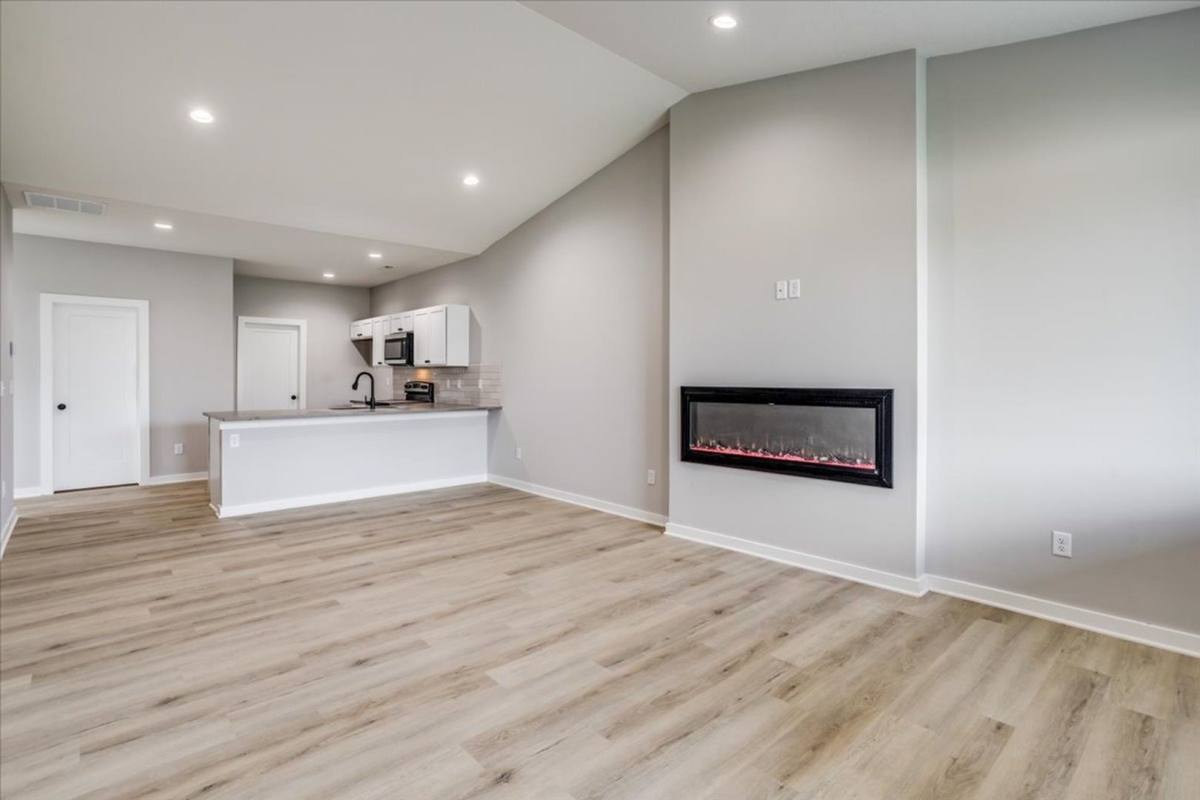 Apartment for rent at 163 N Gowen St, Goddard, KS 67052