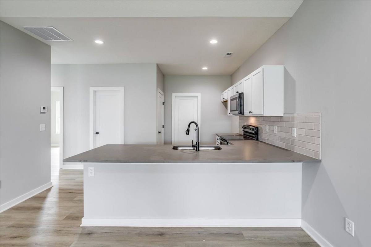Apartment for rent at 163 N Gowen St, Goddard, KS 67052