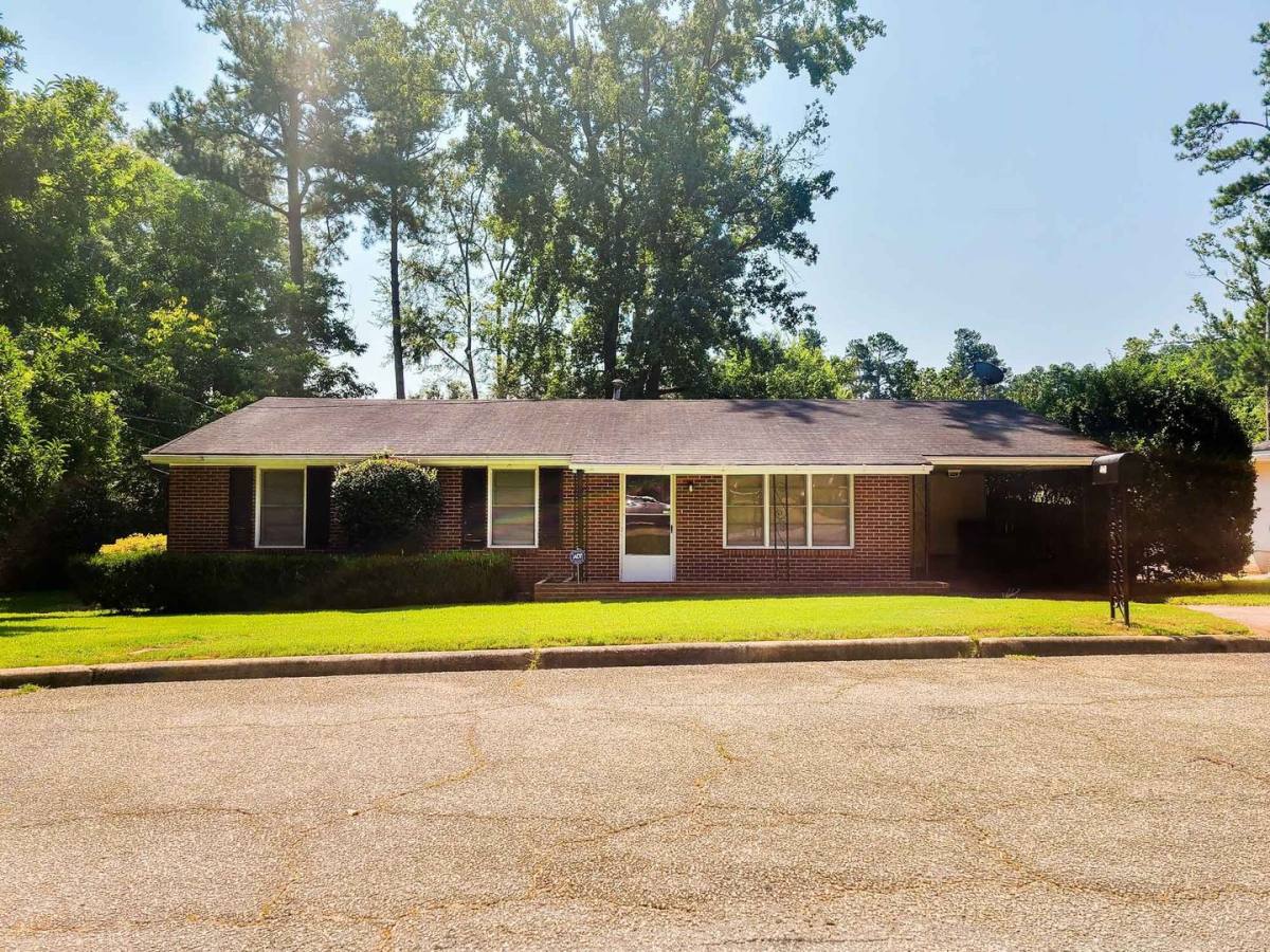 House for rent at 1224 Oakdale Rd, Augusta, GA 30904