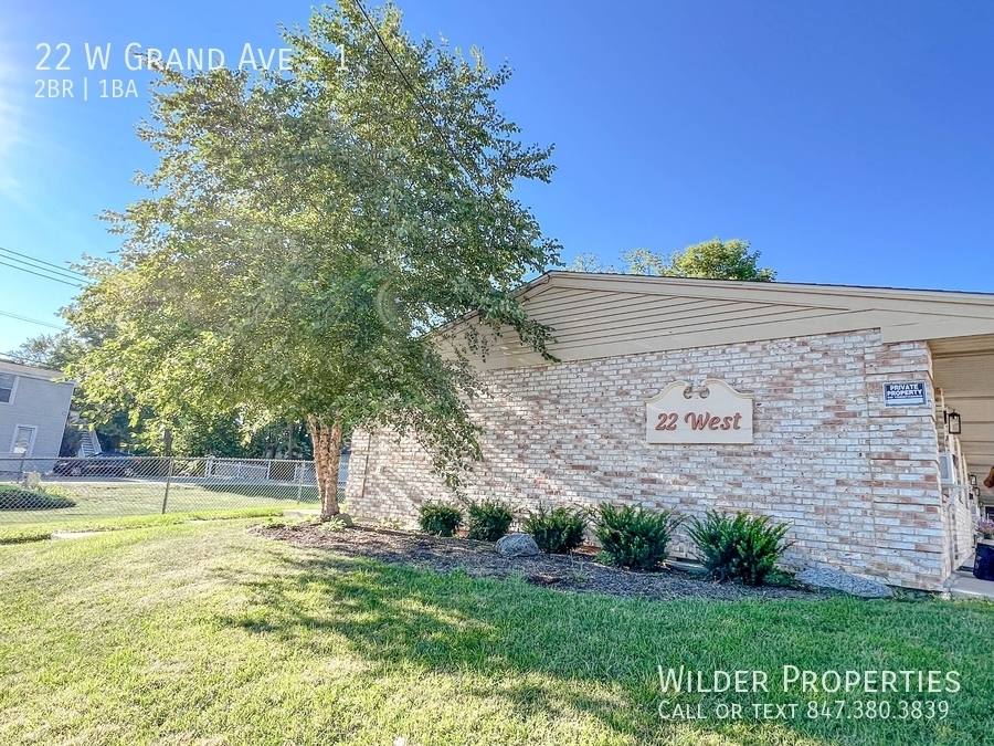 Apartment for rent at 22 W Grand Ave #2, Fox Lake, IL 60020