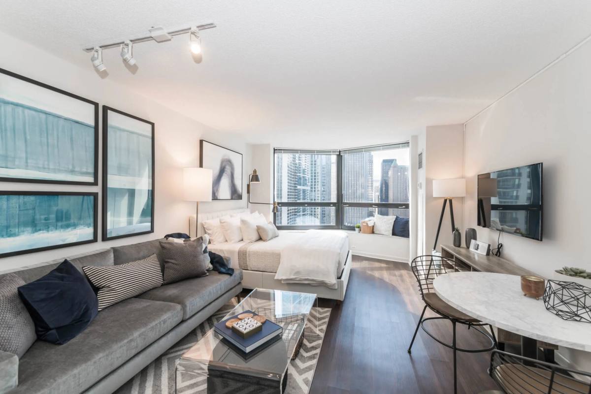 Apartment for rent at 175 N Harbor Dr #702, Chicago, IL 60601