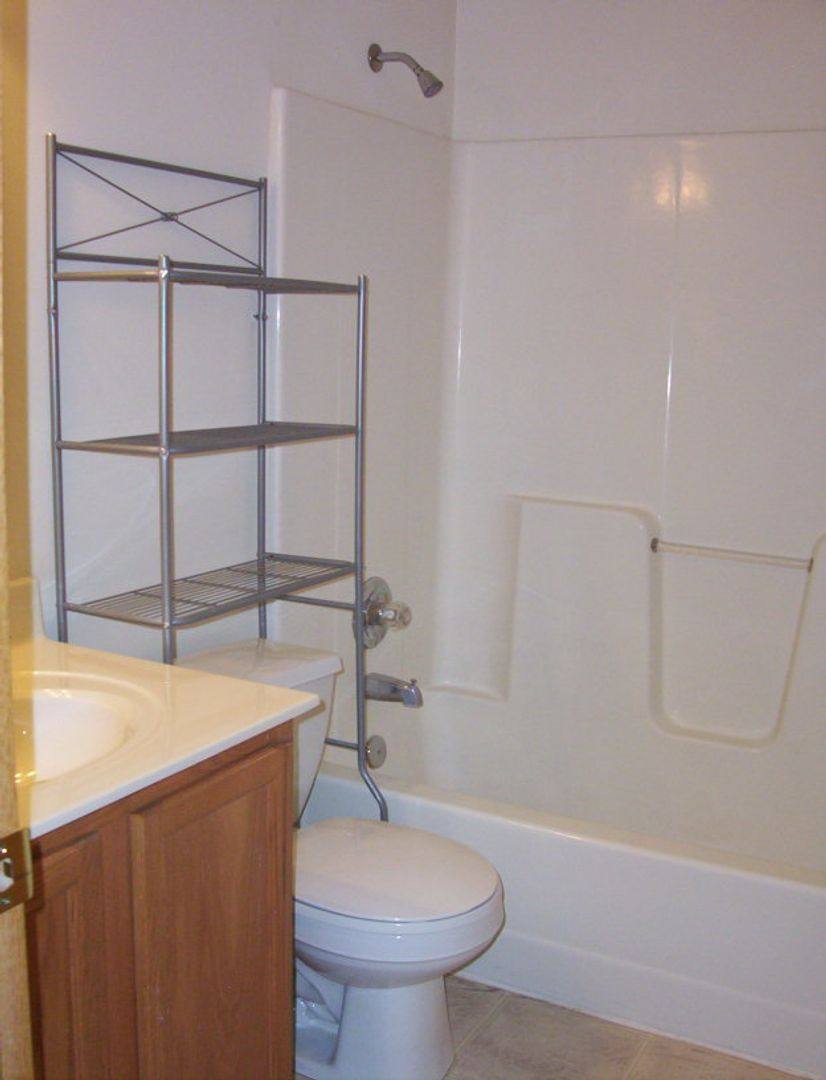 Apartment for rent at 3329-3343 S Fairway 3326-3346 Delaware, Springfield, MO 65804