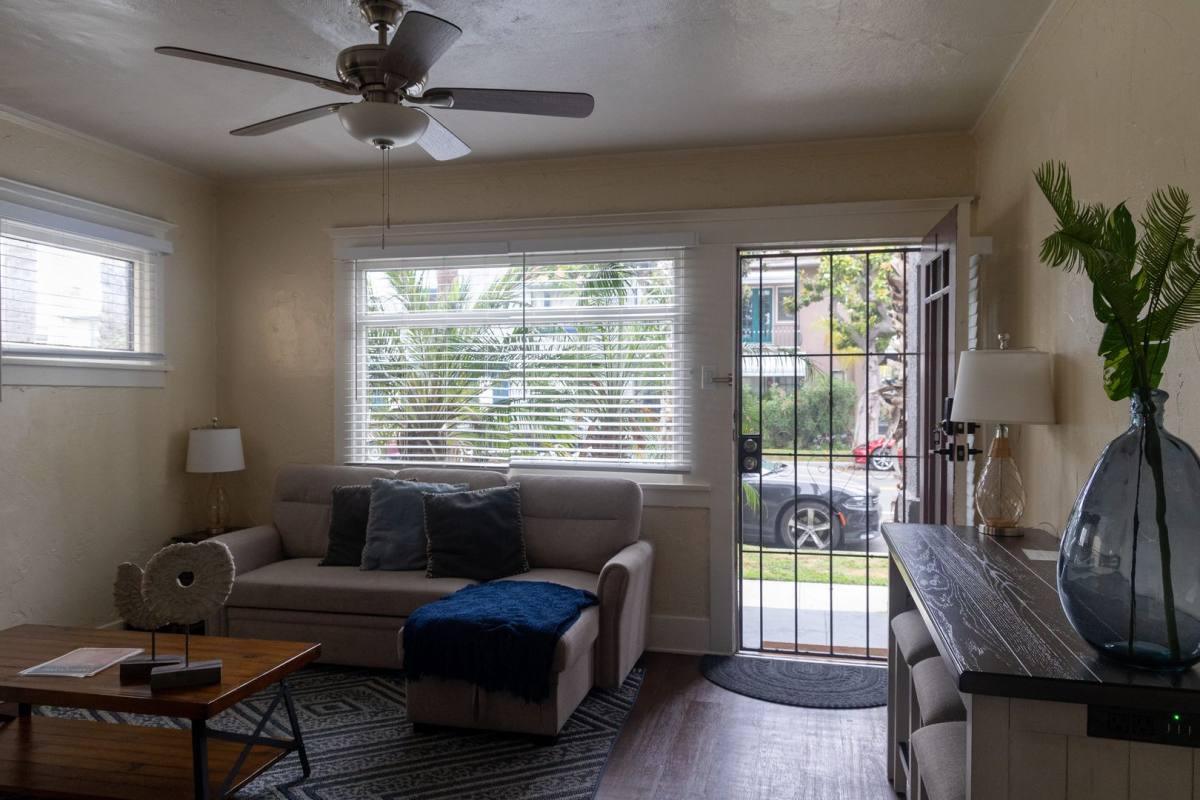 Apartment for rent at 1140 E 3rd St, Long Beach, CA 90802