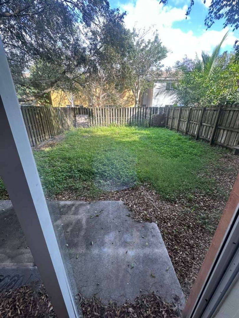 Townhouse for rent at 825 SW 6th Place, Homestead, FL 33034