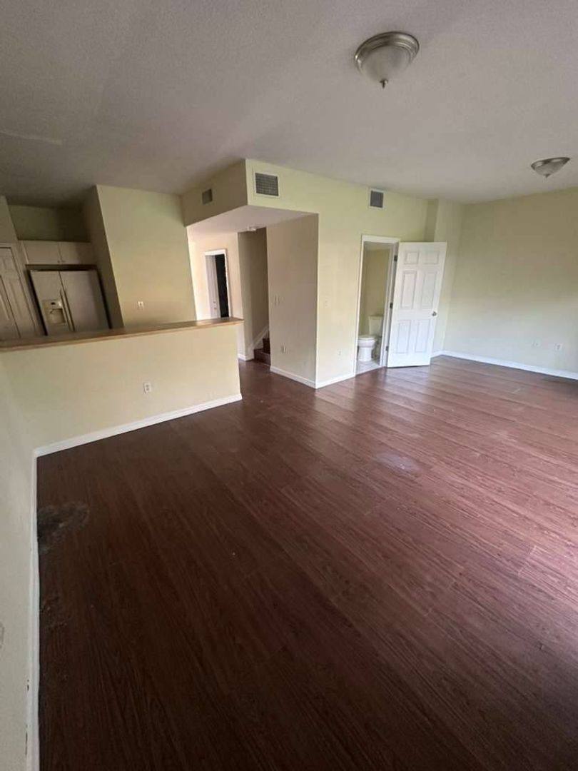 Townhouse for rent at 825 SW 6th Place, Homestead, FL 33034