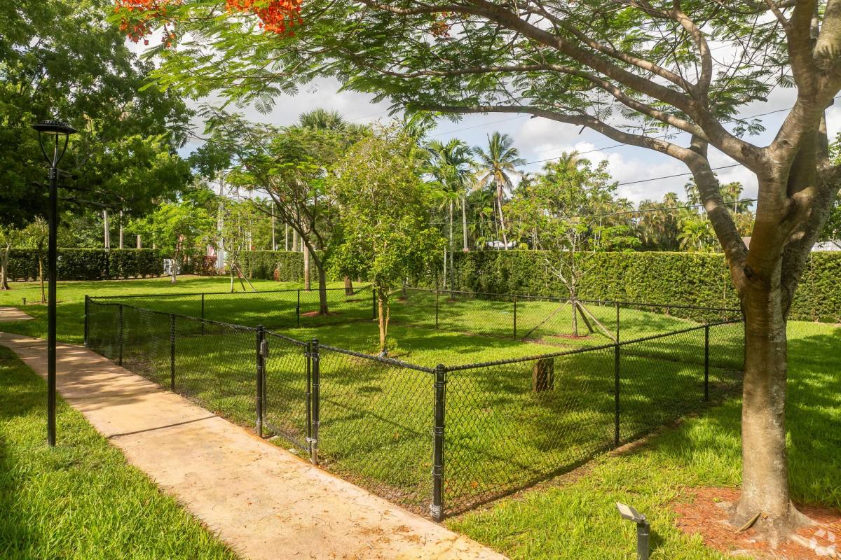 Apartment for rent at 5060 SW 64th Ave, Fort Lauderdale, FL 33314