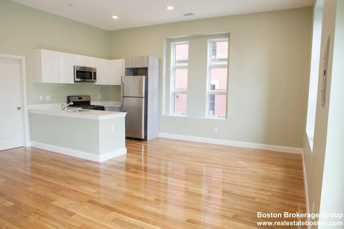 Apartment for rent at 409 Dudley St #2, Roxbury, MA 02119