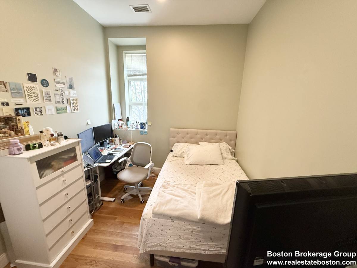 Apartment for rent at 409 Dudley St #4, Roxbury, MA 02119