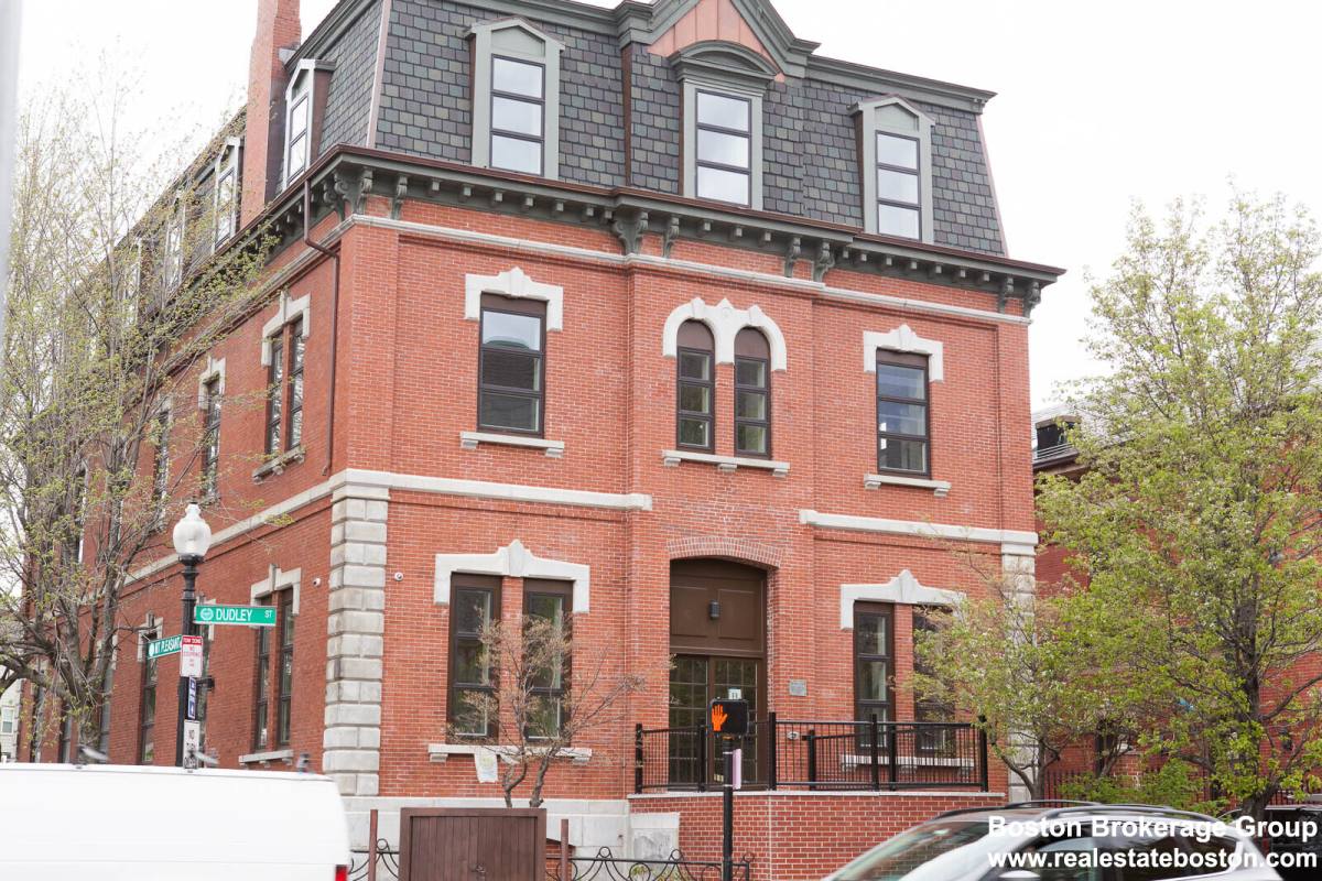 Apartment for rent at 409 Dudley St #3, Roxbury, MA 02119