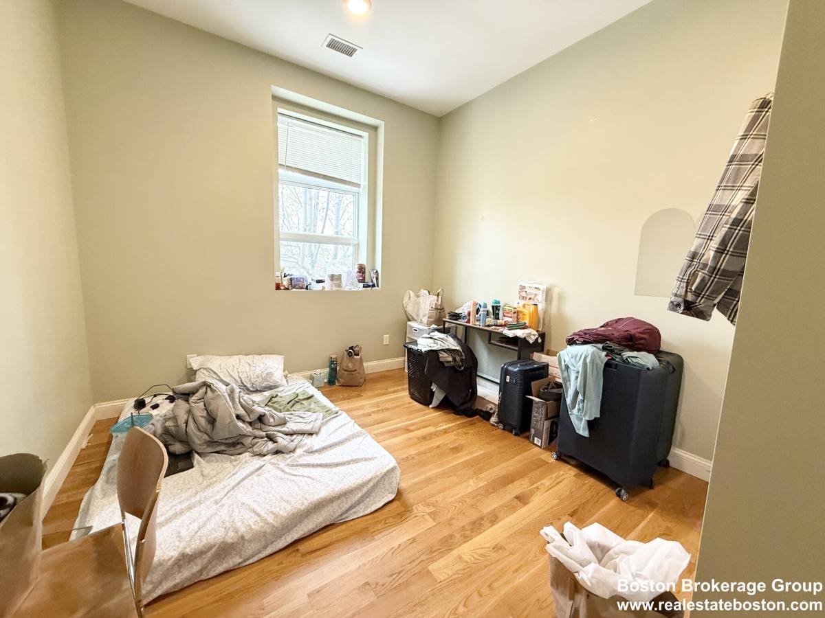 Apartment for rent at 409 Dudley St #5, Roxbury, MA 02119
