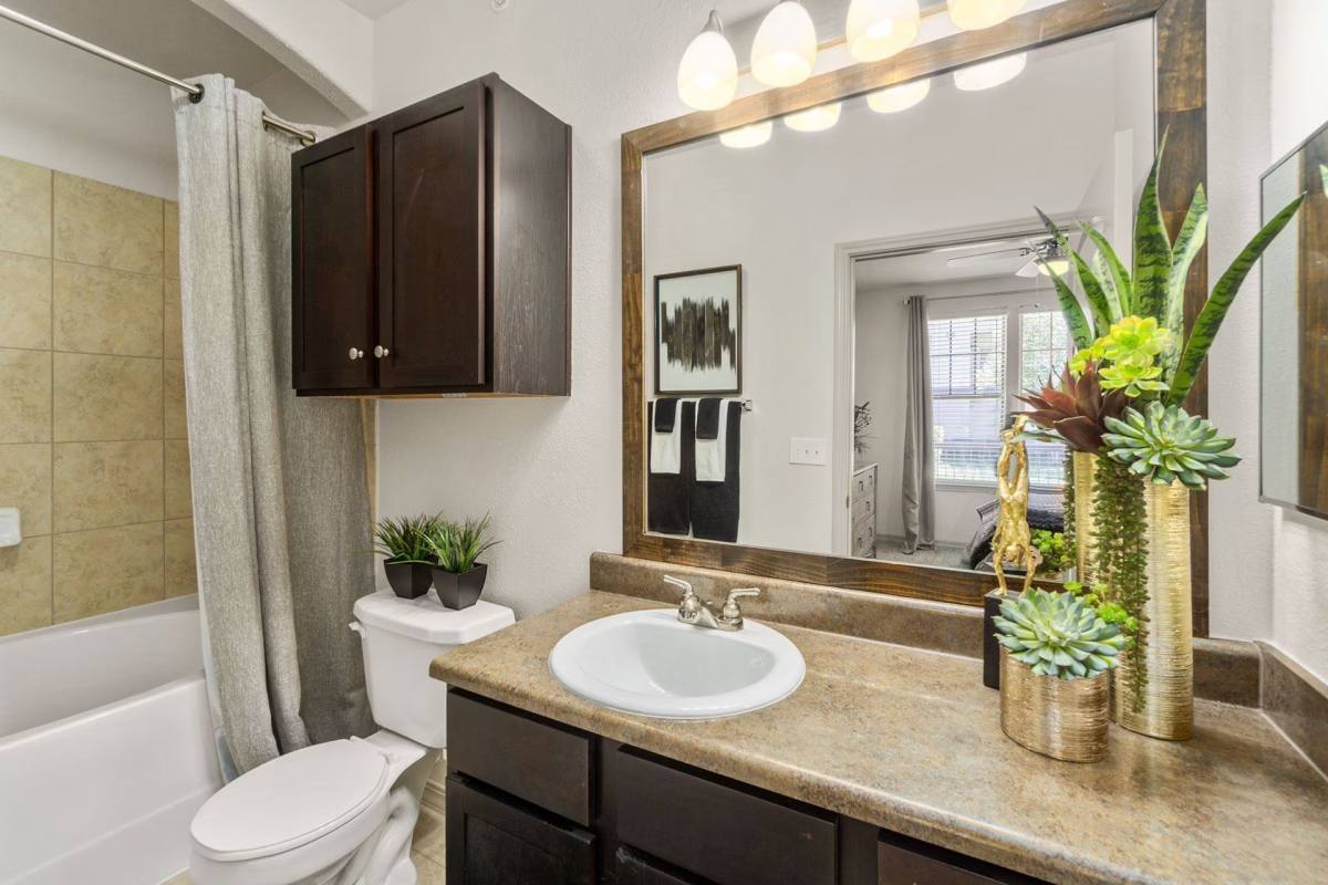 Apartment for rent at 150 Northpark Plaza Dr #DAK2, Kingwood, TX 77339
