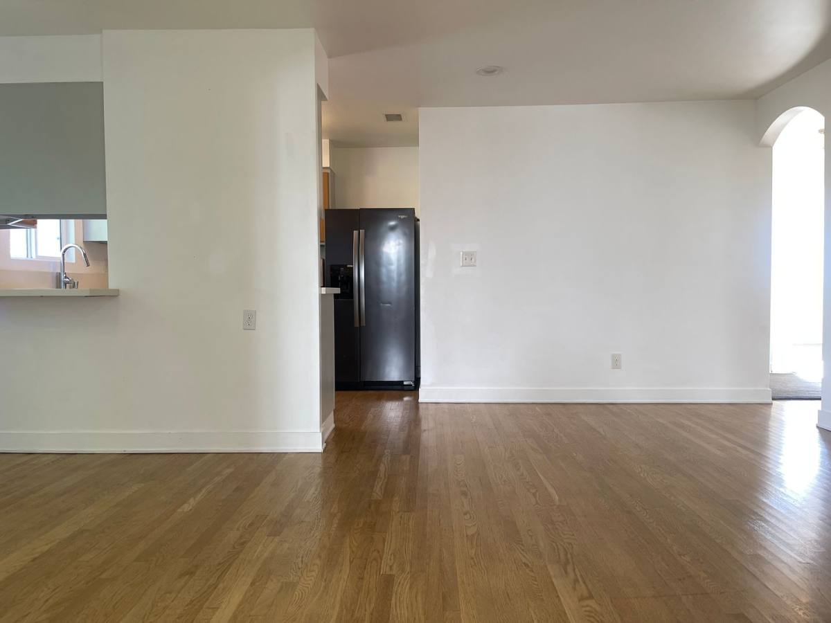 Apartment for rent at 477-479 Nassau Ave, Los Angeles, CA 90063