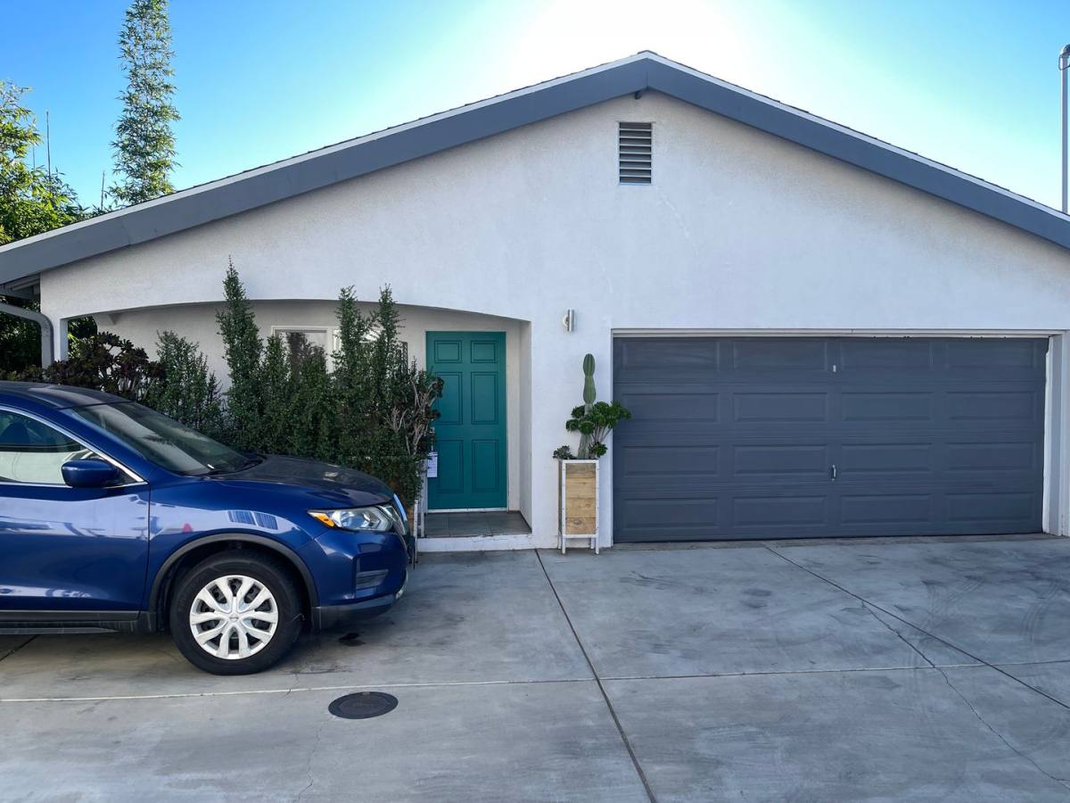 Apartment for rent at 477-479 Nassau Ave, Los Angeles, CA 90063