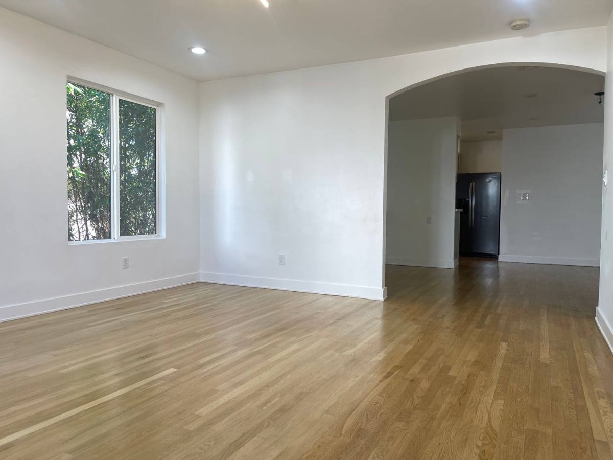 Apartment for rent at 477-479 Nassau Ave, Los Angeles, CA 90063