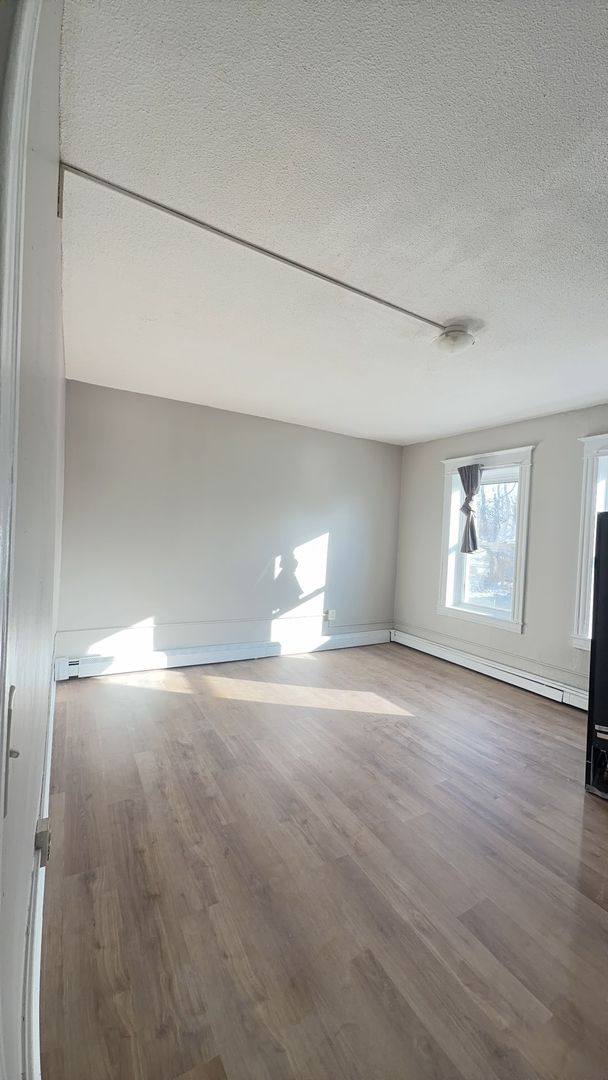 Apartment for rent at 528-532 Union St, Springfield, MA 01109