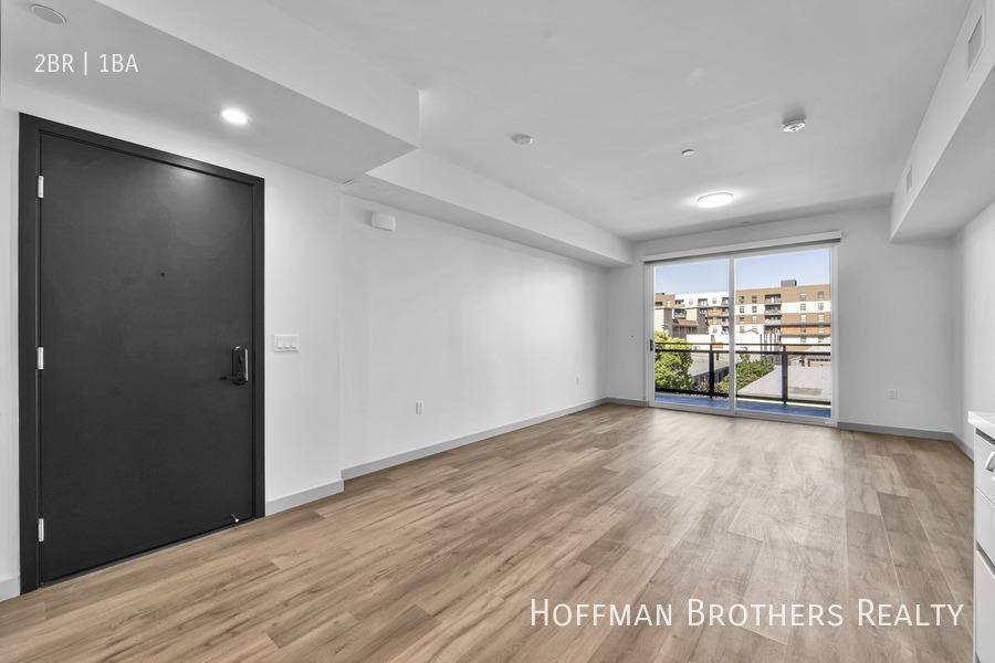 Apartment for rent at 1240 Magnolia Ave #401, Los Angeles, CA 90006