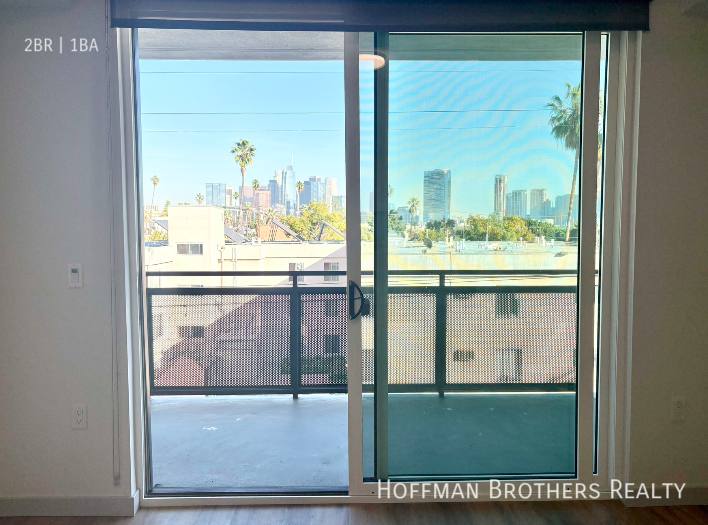 Apartment for rent at 1240 Magnolia Ave #401, Los Angeles, CA 90006