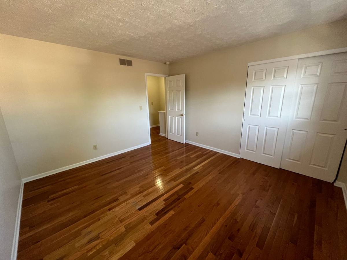 Townhouse for rent at 1441 Elmore Ave, Columbus, OH 43224