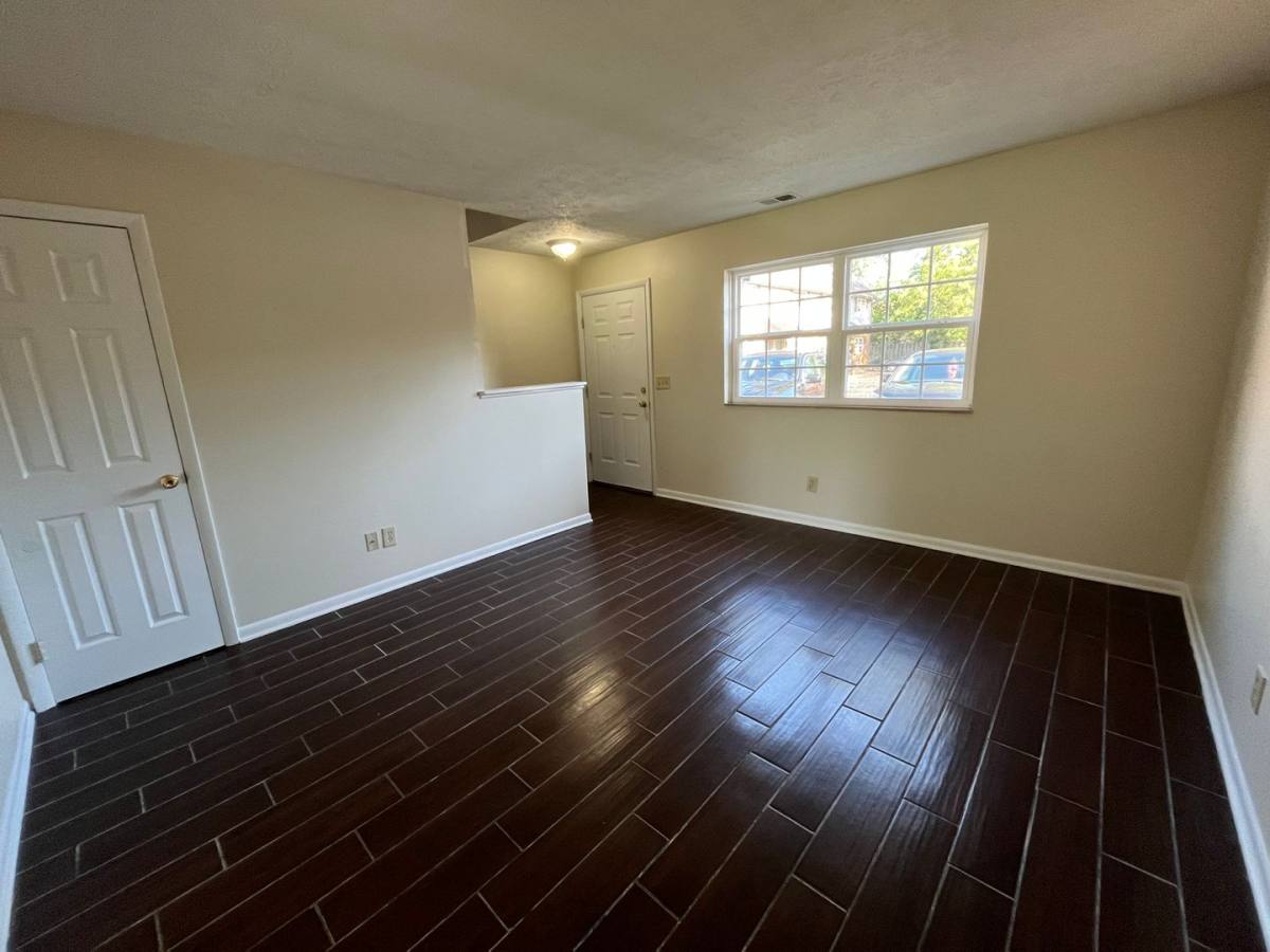 Townhouse for rent at 1441 Elmore Ave, Columbus, OH 43224