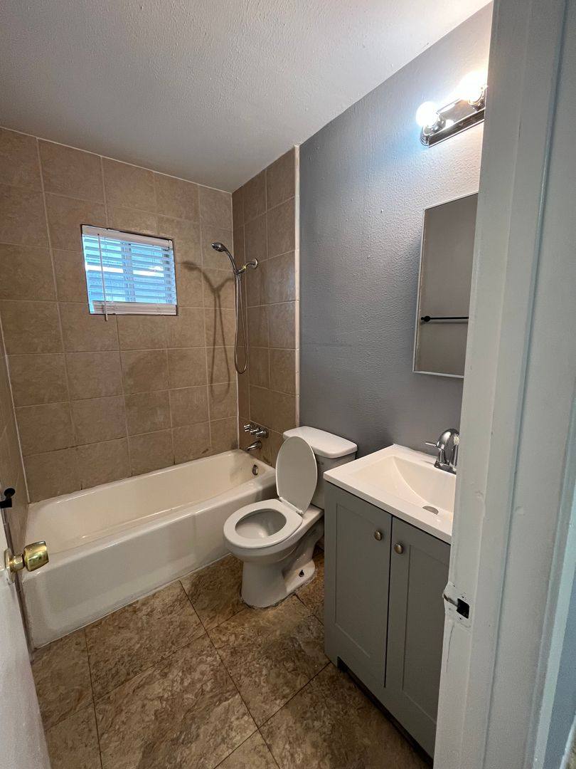 Apartment for rent at 5010 Carmen St, Houston, TX 77033