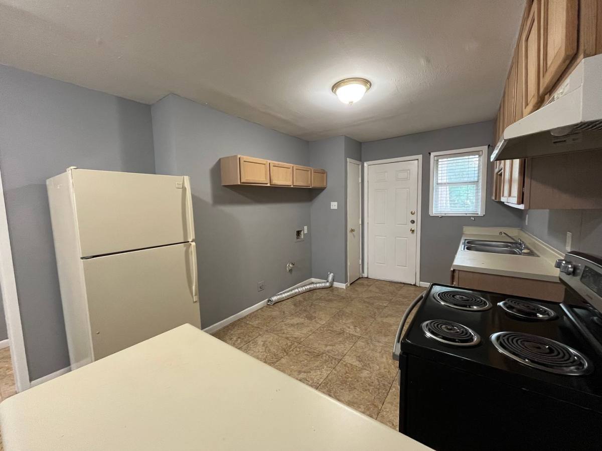 Apartment for rent at 5010 Carmen St, Houston, TX 77033
