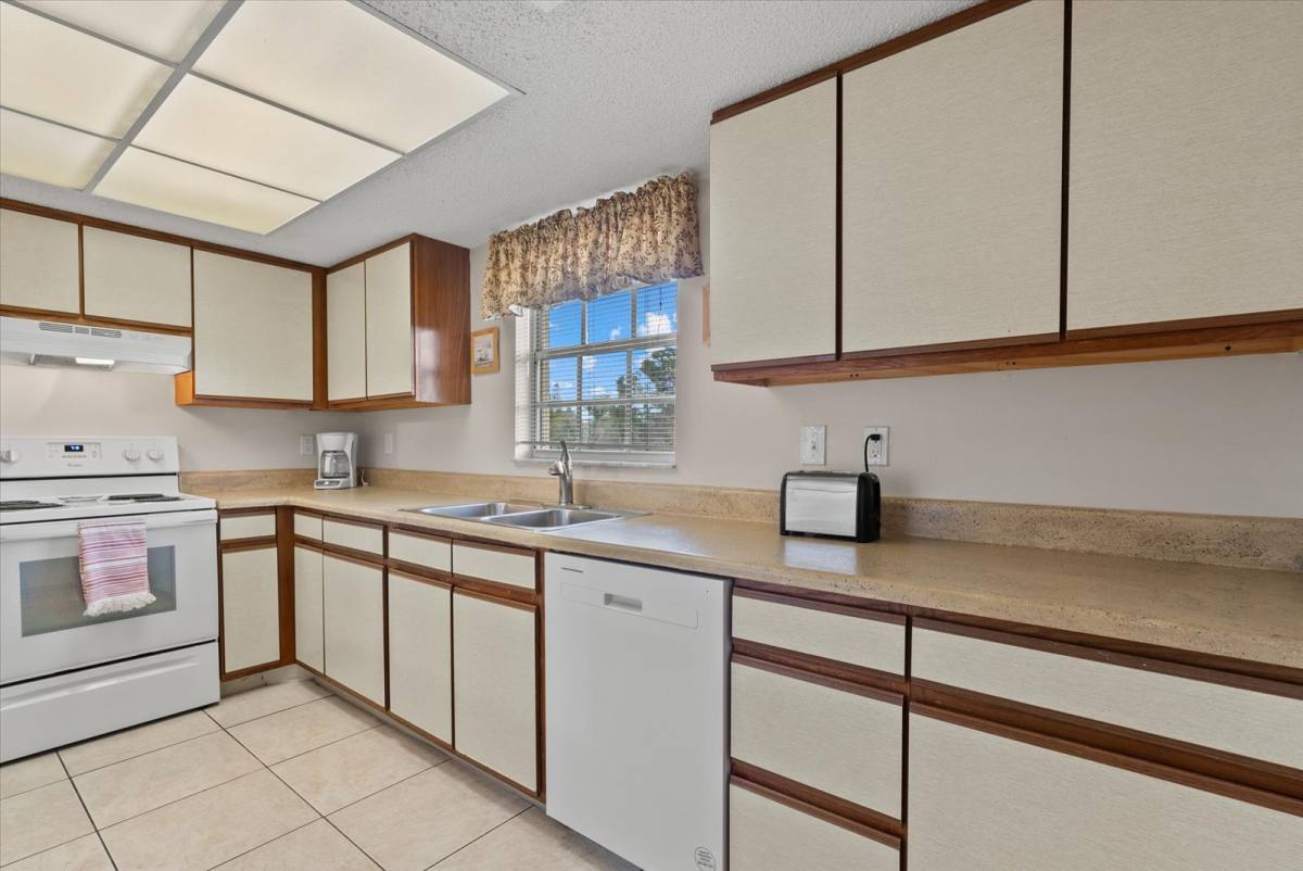 Condo for rent at 1531 Placida Rd #BLDG- 4, Englewood, FL 34223