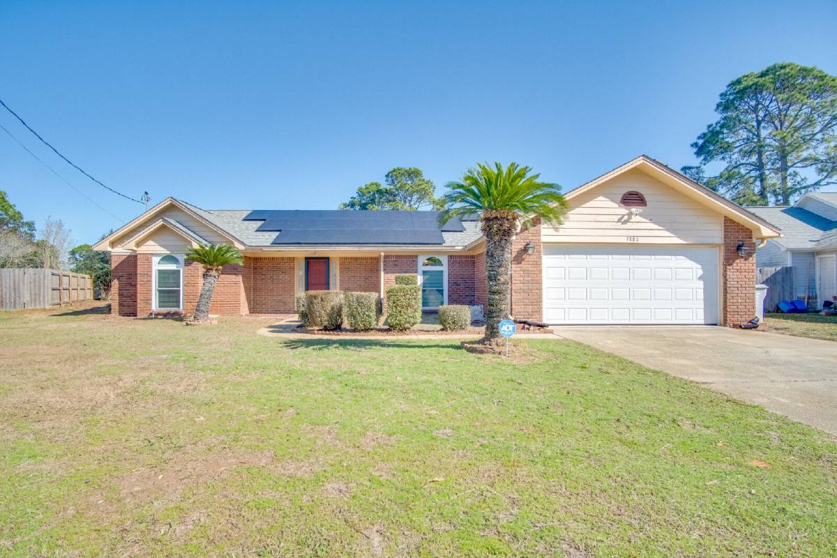 House for rent at 9880 Creet Circle, Navarre, FL 32566