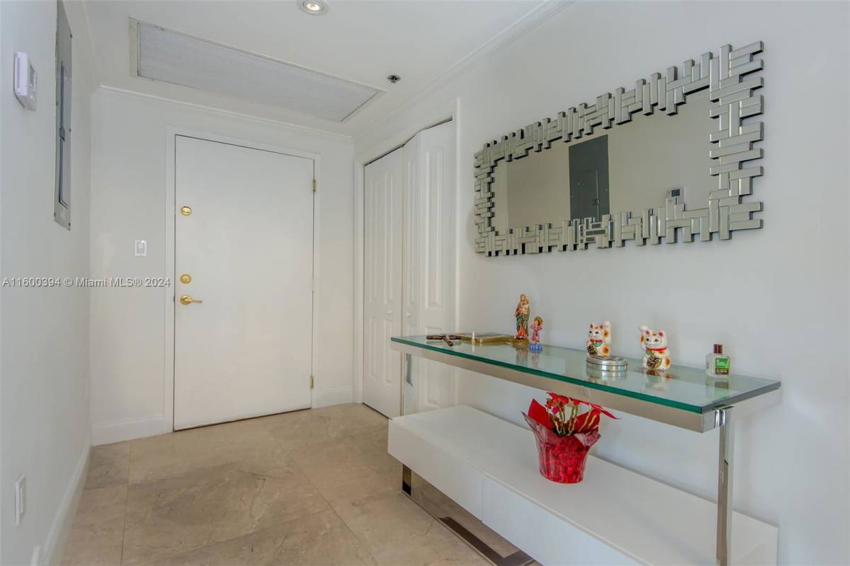 Condo for rent at 1824 Brickell Ave, Miami, FL 33129