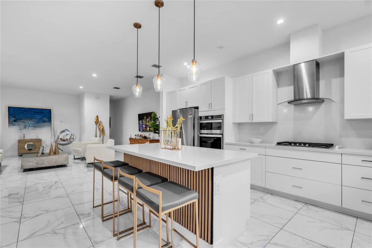 House for rent at 4363 NW 81st Ave, Miami, FL 33166