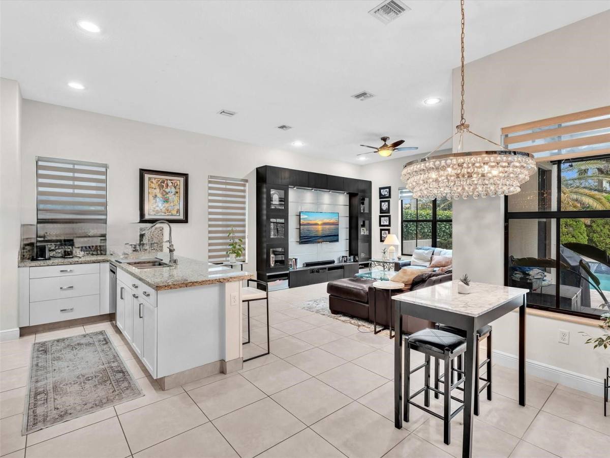 House for rent at 3752 NW 85th Terrace, Hollywood, FL 33024