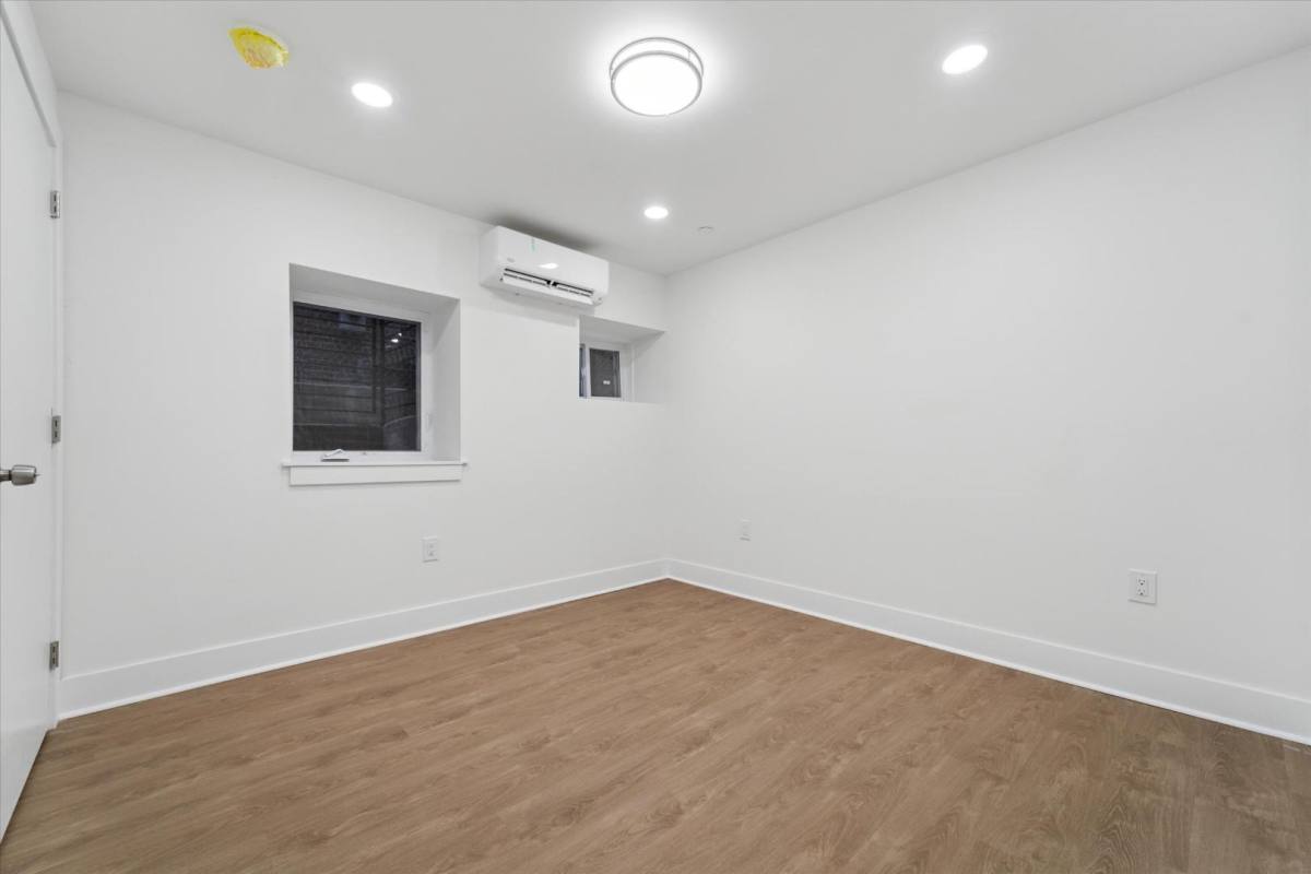 Apartment for rent at 812 W Roosevelt Blvd #6, Philadelphia, PA 19140