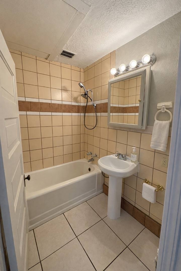 Apartment for rent at 233 S 1100 E #2, Salt Lake City, UT 84102