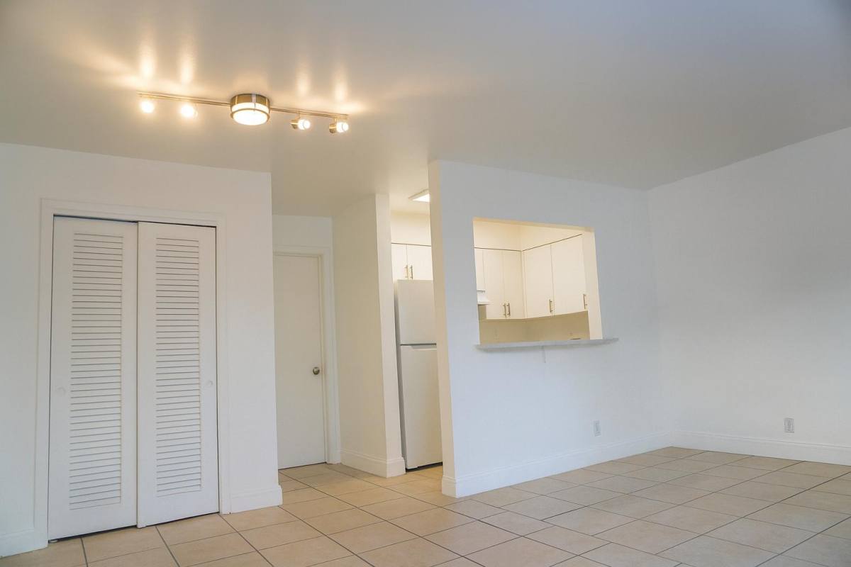 Apartment for rent at 749 SE 15th St #10, Fort Lauderdale, FL 33316