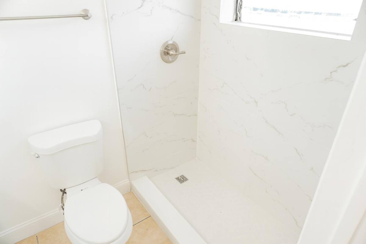 Apartment for rent at 749 SE 15th St #10, Fort Lauderdale, FL 33316