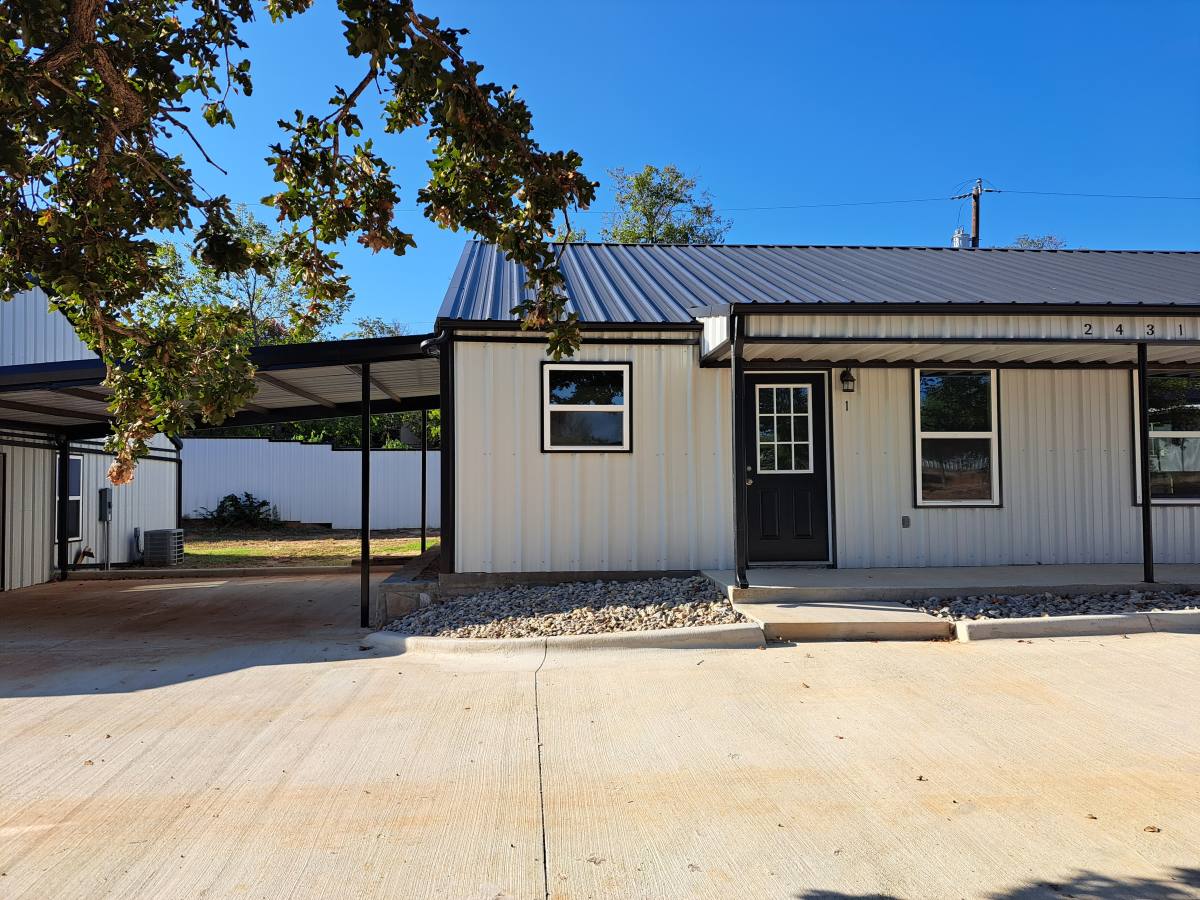 Townhouse for rent at 2425 Hawkins Lilly Rd, Weatherford, TX 76085