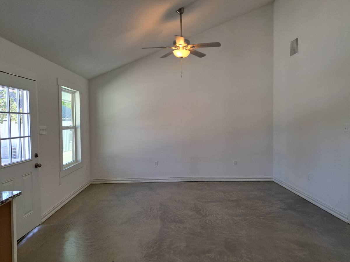 Townhouse for rent at 2425 Hawkins Lilly Rd, Weatherford, TX 76085