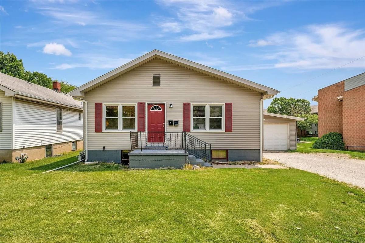 Apartment for rent at 1506 Philo Rd, Urbana, IL 61802