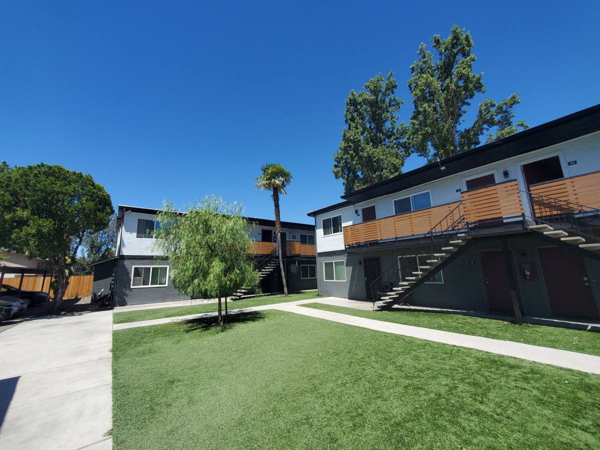 Apartment for rent at 935 W Swain Rd, Stockton, CA 95207