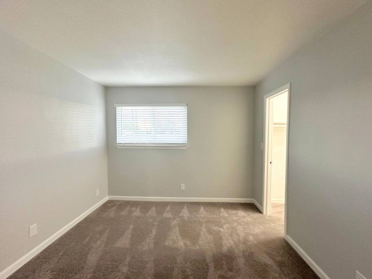 Apartment for rent at 935 W Swain Rd, Stockton, CA 95207