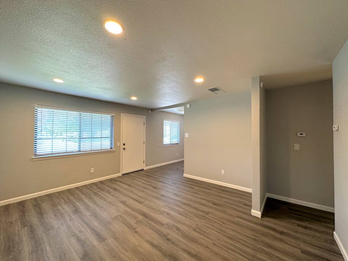 Apartment for rent at 935 W Swain Rd, Stockton, CA 95207