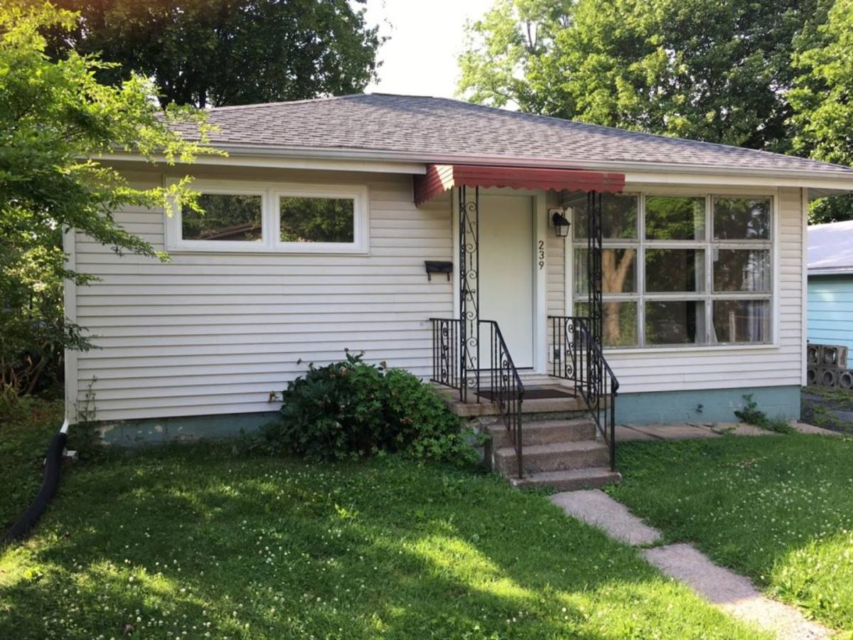 House for rent at 239 Crestmont Ave, State College, PA 16801