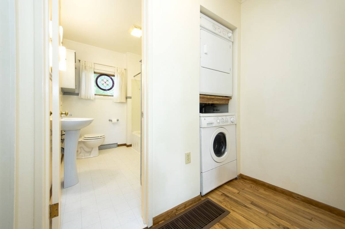 House for rent at 239 Crestmont Ave, State College, PA 16801