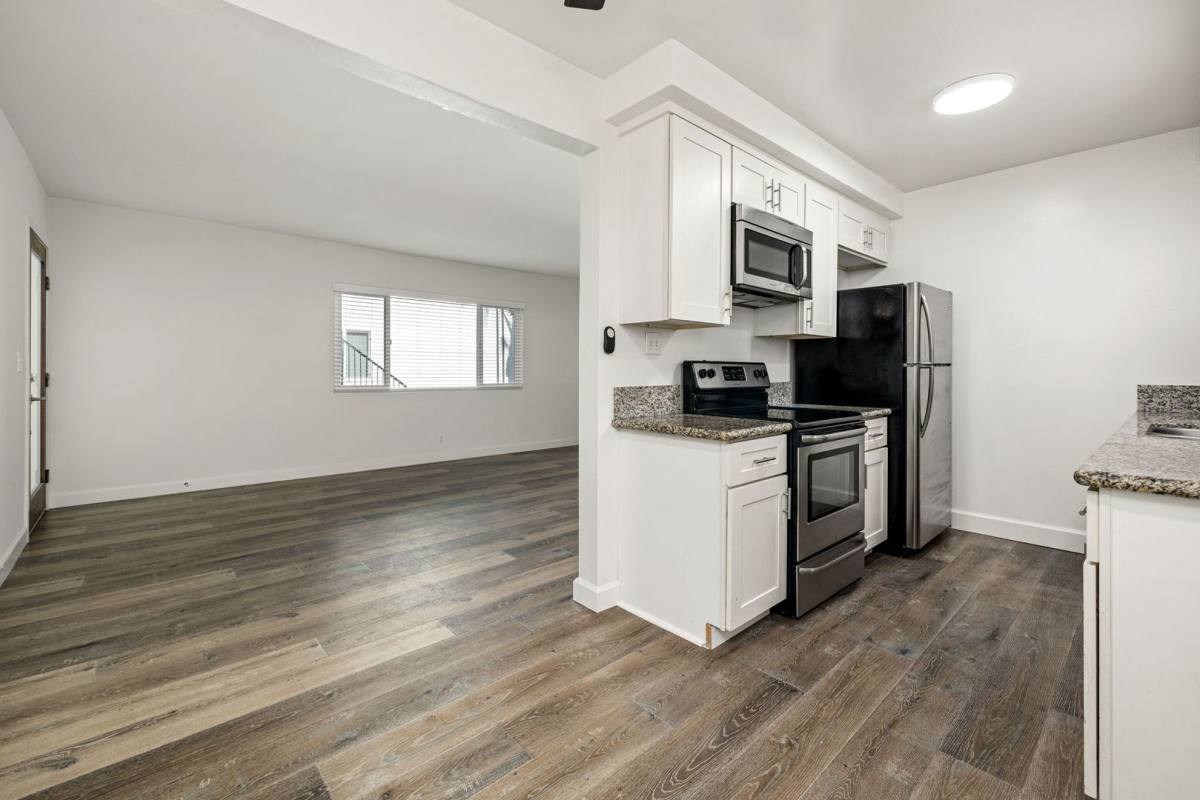 Apartment for rent at 17450 Van Ness Ave, Torrance, CA 90504