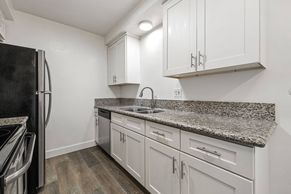 Apartment for rent at 17450 Van Ness Ave, Torrance, CA 90504