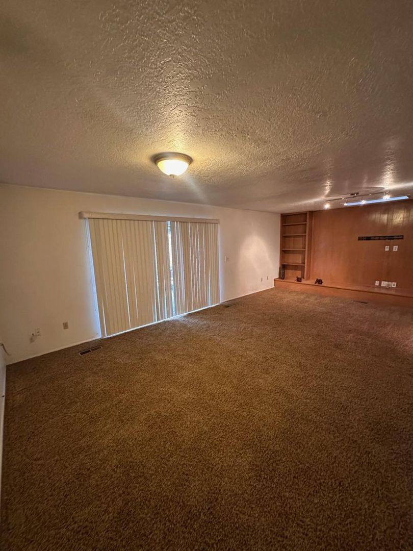 House for rent at 3220 La Ronda Place NE, Albuquerque, NM 87110