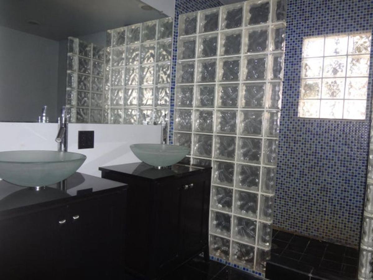 House for rent at 3220 La Ronda Place NE, Albuquerque, NM 87110