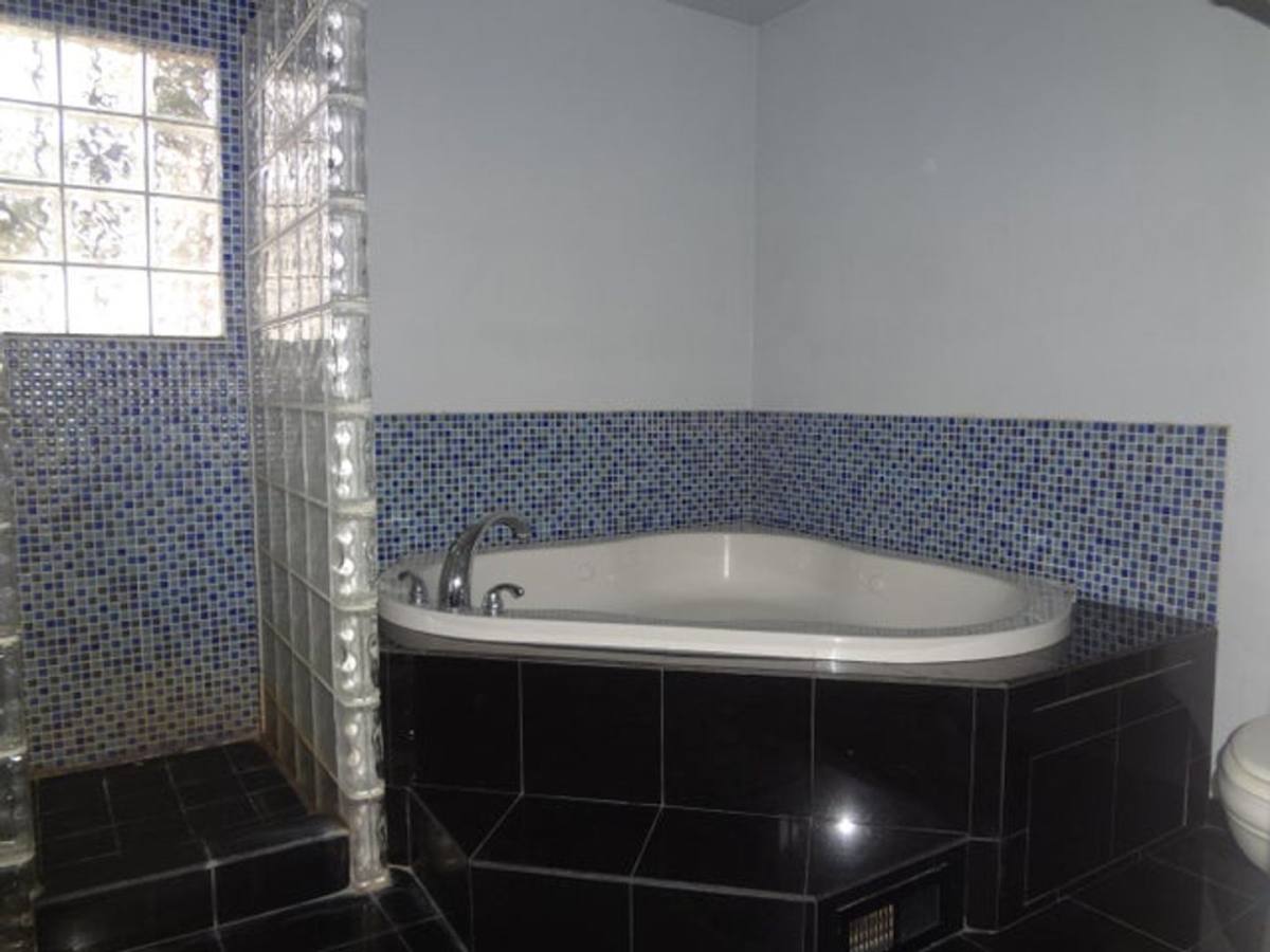 House for rent at 3220 La Ronda Place NE, Albuquerque, NM 87110